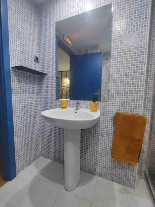 Loft Cerca De Calle De Alcala Madrid Exterior photo